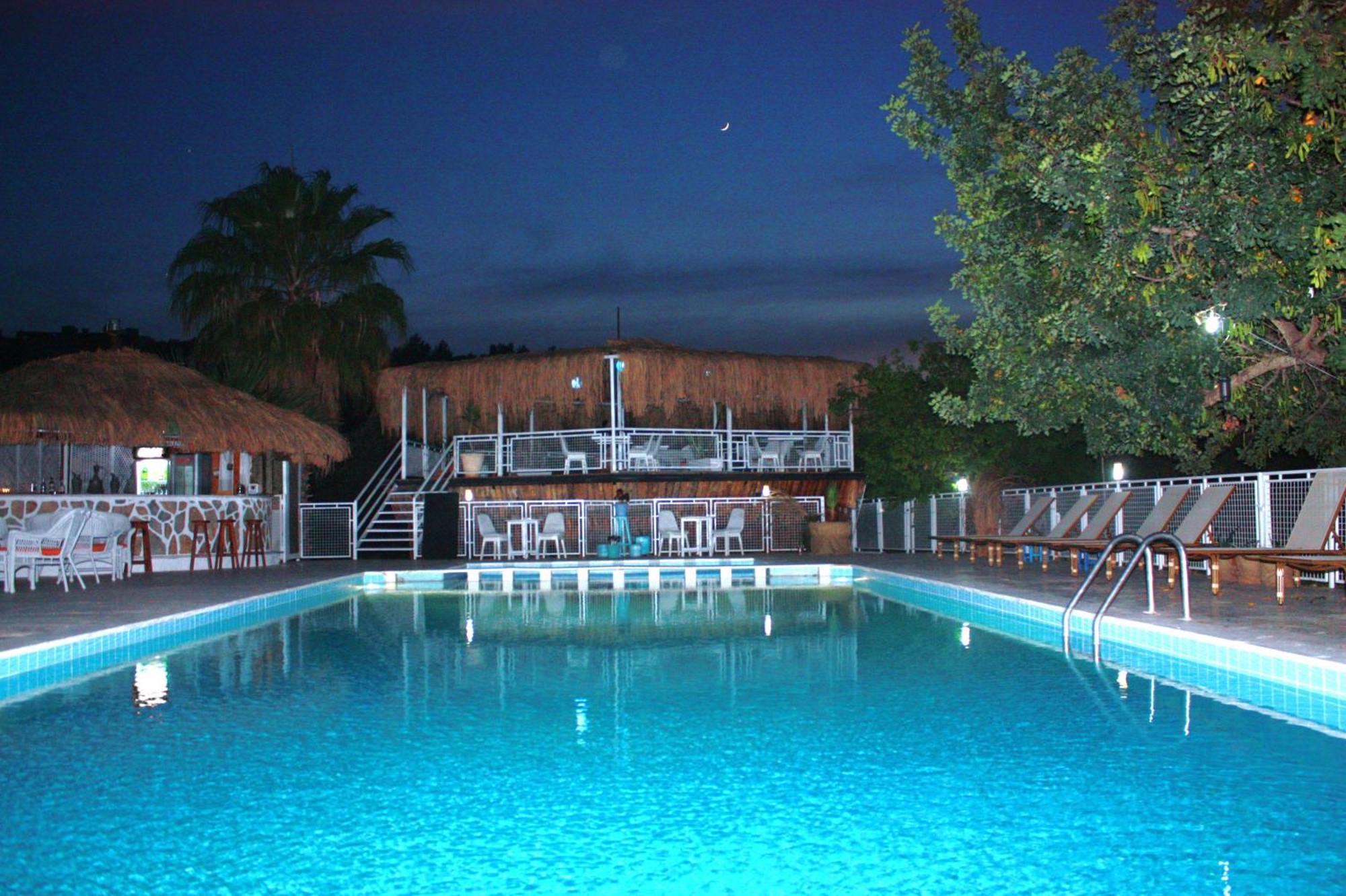Pataros Hotel พาทารา ภายนอก รูปภาพ