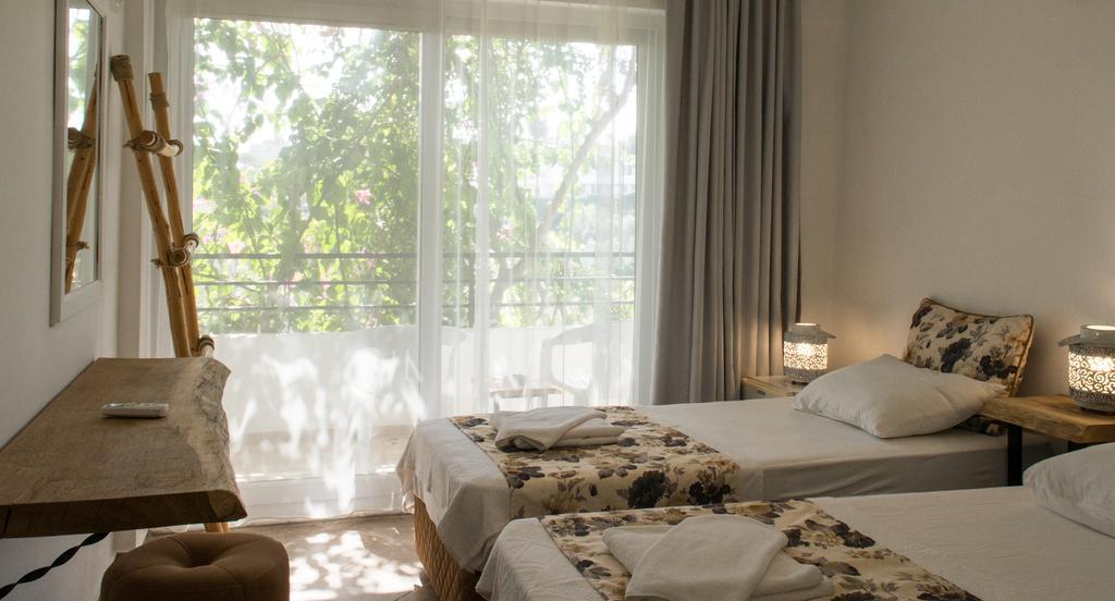 Pataros Hotel พาทารา ภายนอก รูปภาพ