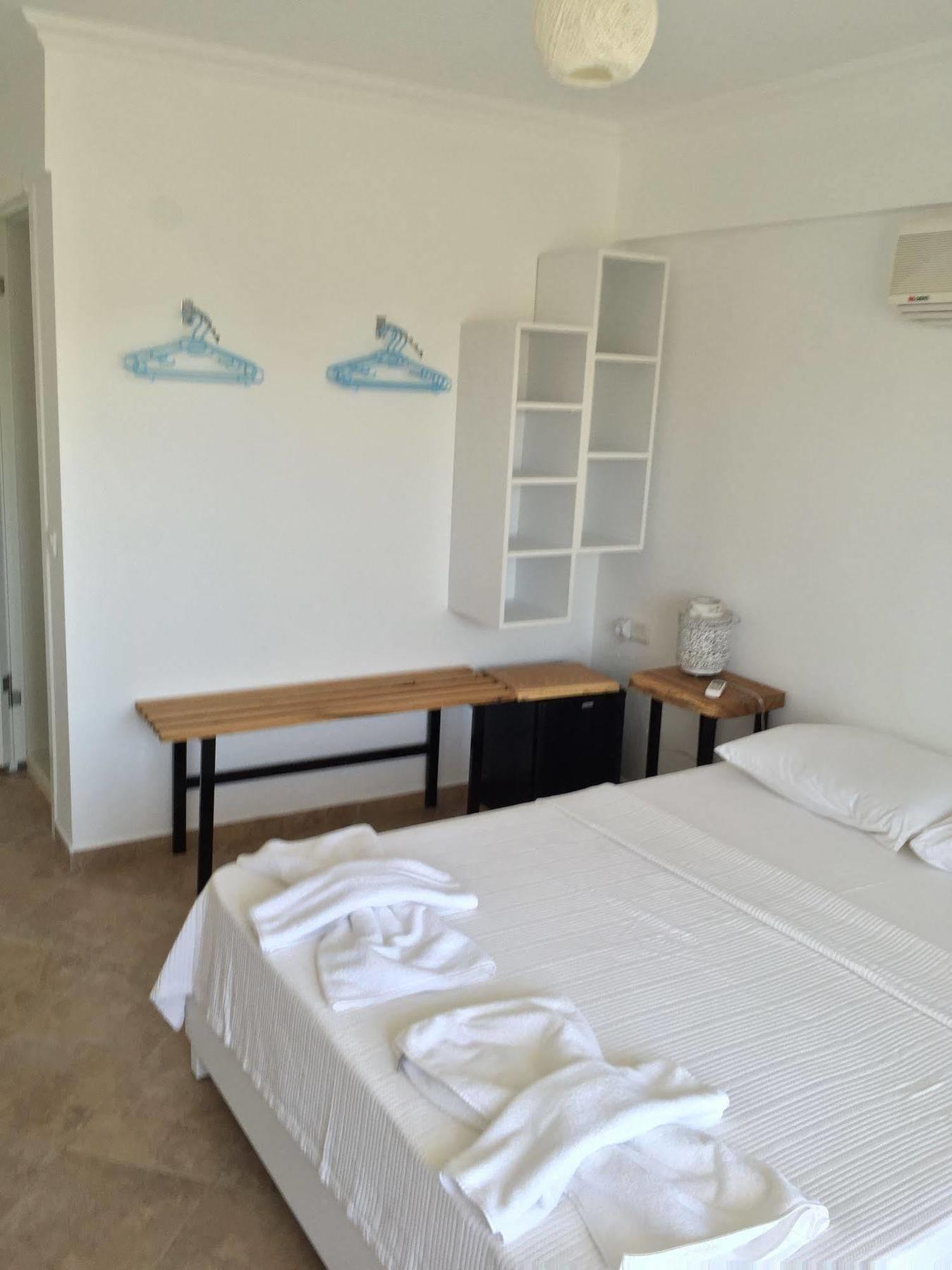 Pataros Hotel พาทารา ภายนอก รูปภาพ